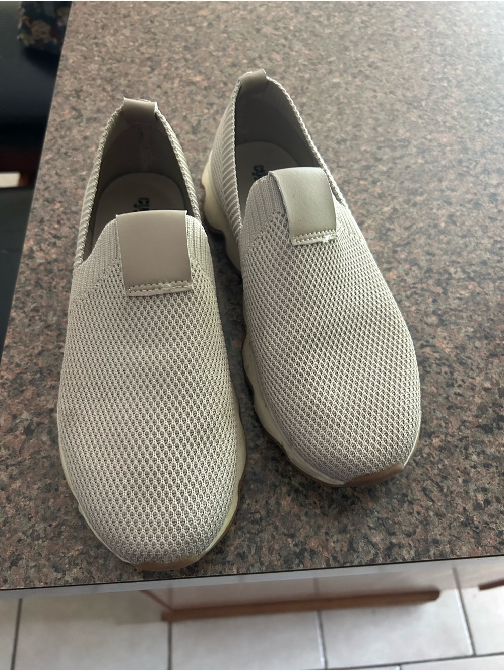 Slip-On Mesh Casual Sneakers - Cream